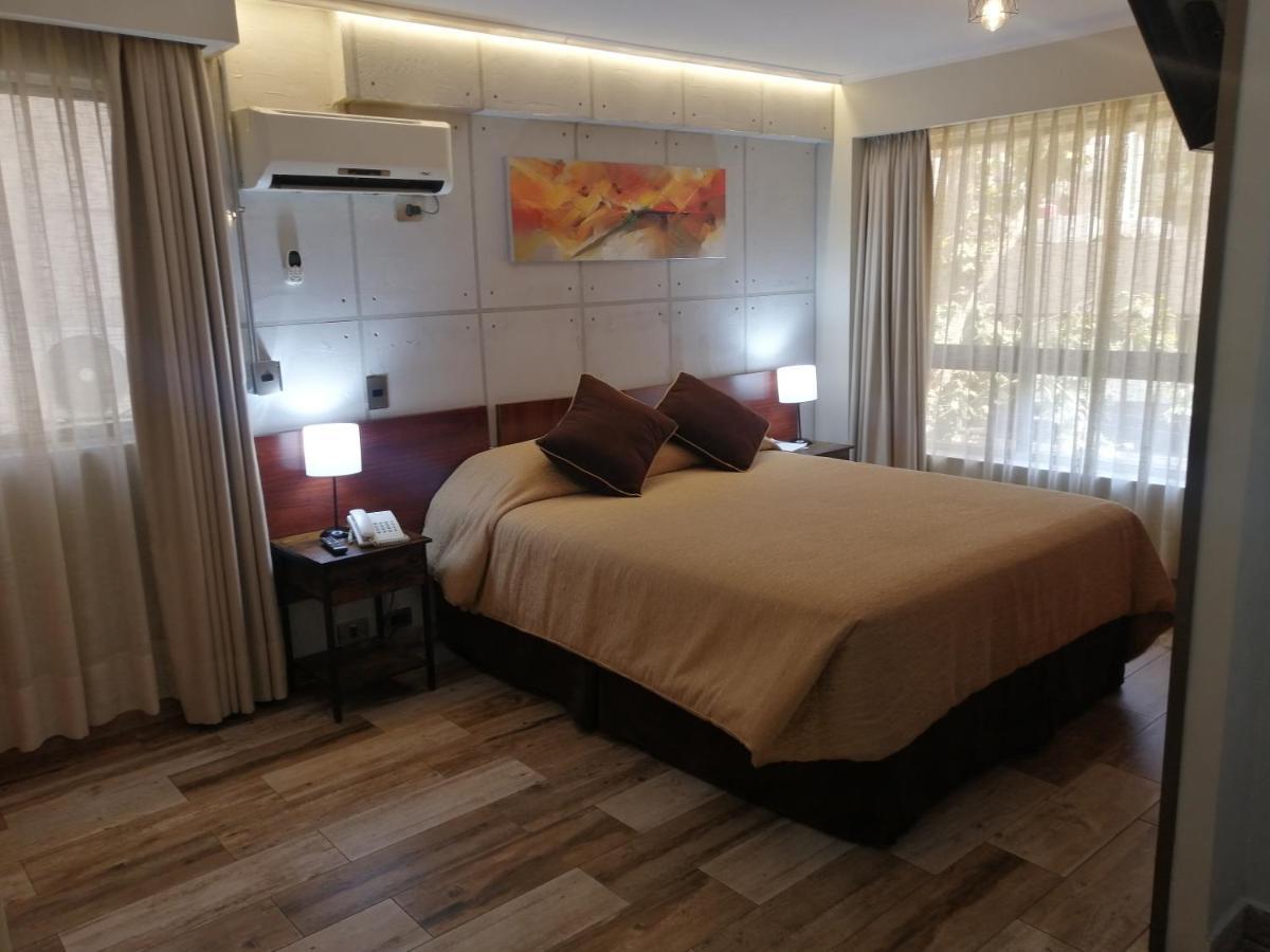 迭戈贝拉斯克斯酒店 圣地亚哥 外观 照片